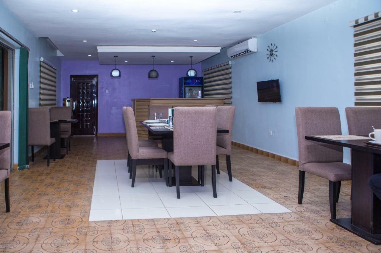 Twenty Hotel Kaduna Exterior photo